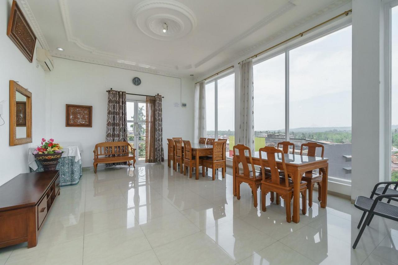 Reddoorz Syariah Near Lahat Station Екстер'єр фото