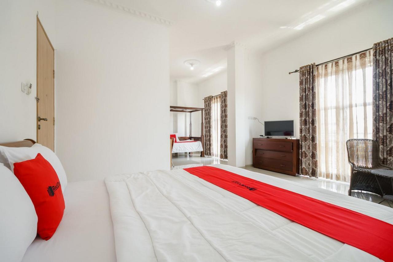 Reddoorz Syariah Near Lahat Station Екстер'єр фото