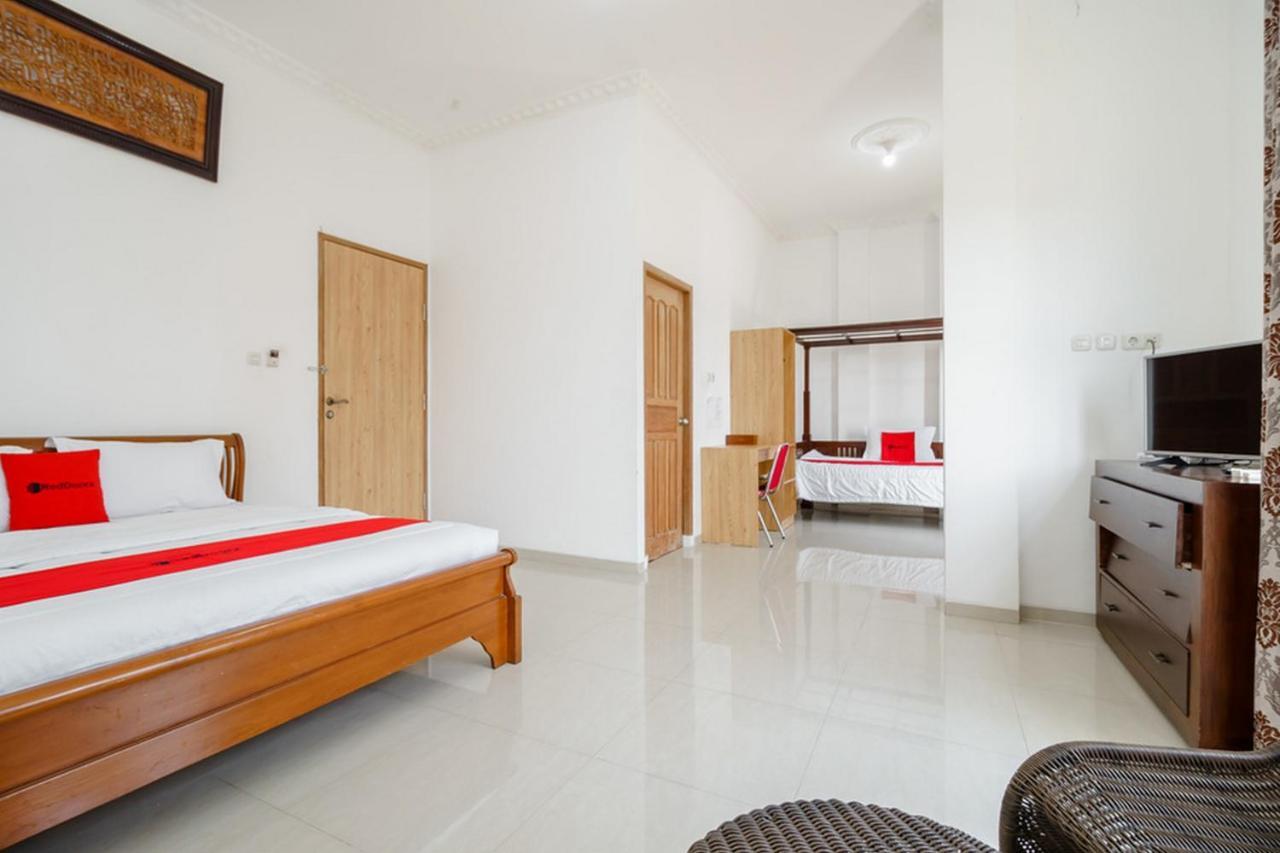 Reddoorz Syariah Near Lahat Station Екстер'єр фото